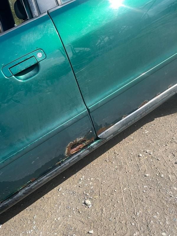 Gebraucht Audi A4 101 PS (74 kW) 2000 Grün Kombi