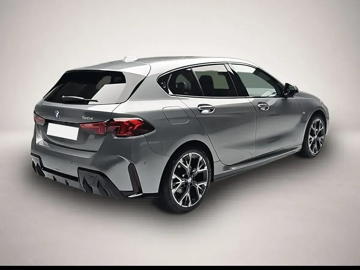 Gebraucht BMW 120 M Sport 163 PS (119 kW) 2025 Grau Kleinwagen