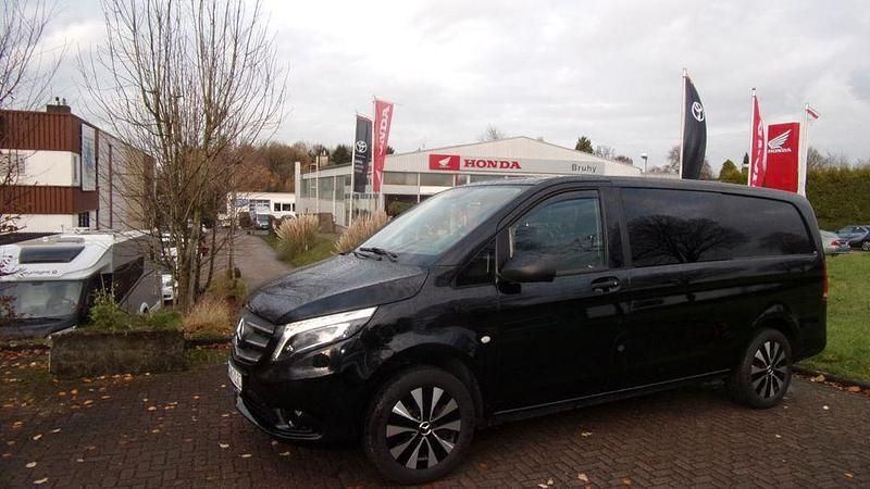 Gebraucht Mercedes Vito 190 PS (139 kW) 2019 Schwarz Van