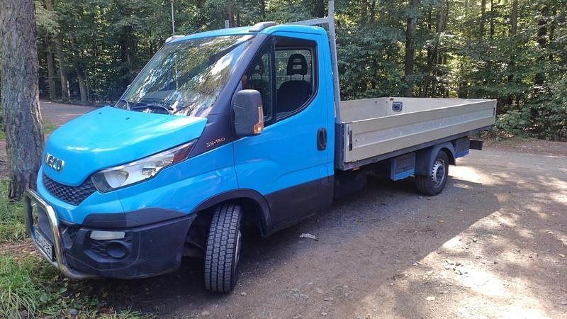 Blau Gebraucht 2014 Iveco Daily | 16.500 € (Teuer) - Bild 1/4