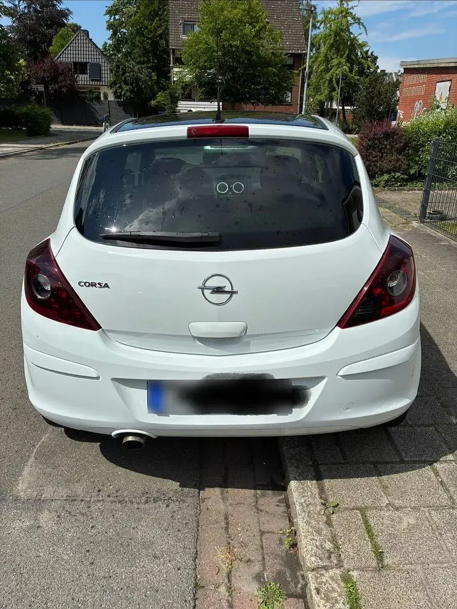 Gebraucht Opel Corsa Sport 80 PS (58 kW) 2009 Weiß Kleinwagen