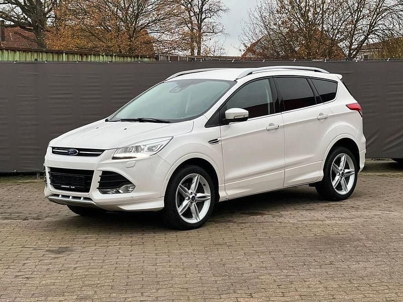 Weiß Gebraucht 2016 Ford Kuga Individual SUV | 11.999 € (Fairer Preis) - Bild 1/4
