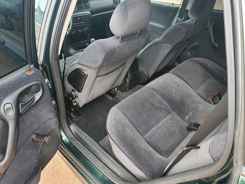 Gebraucht Opel Vectra 101 PS (74 kW) 2001 Grün Limousine