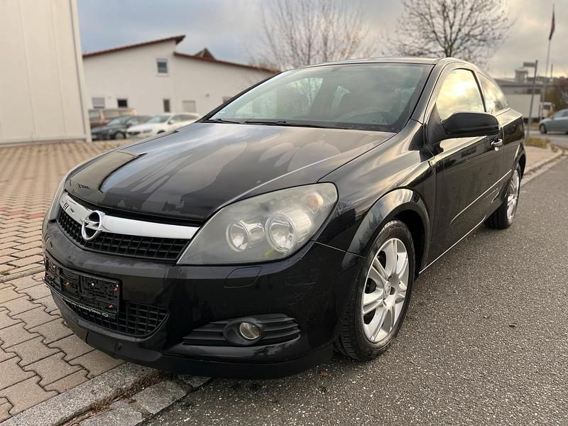 Schwarz Gebraucht 2009 Opel Astra GTC Coupé | 699 € (Superpreis) - Bild 1/4