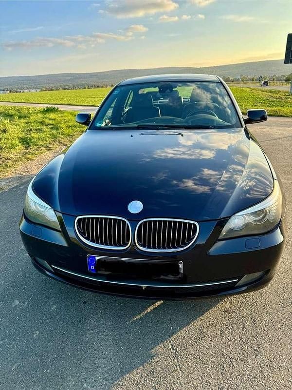 Blau Gebraucht 2008 BMW 530 Limousine | 7.700 € (Fairer Preis) - Bild 1/4