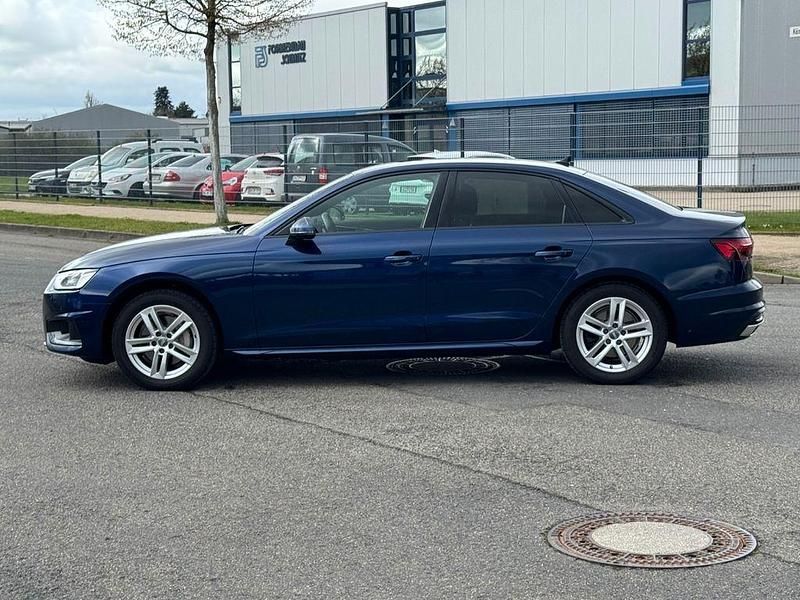 Gebraucht Audi A4 Advanced 190 PS (139 kW) 2020 Blau Limousine