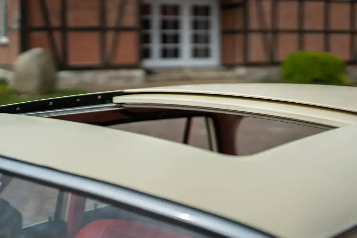 Gebraucht Mercedes 220 SE 120 PS (88 kW) 1965 Weiß Limousine