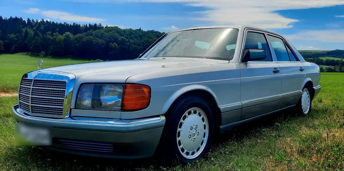 Gebraucht Mercedes 300 180 PS (132 kW) 1986 Silber Limousine