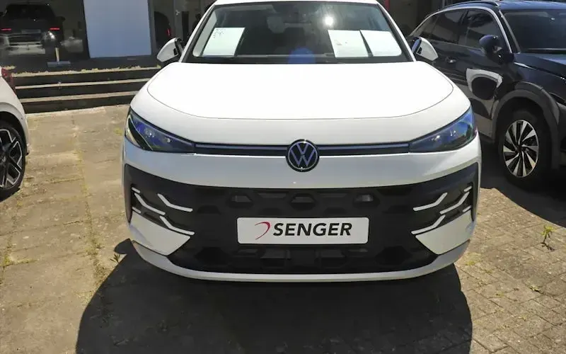 Neu VW T-Roc Life 116 PS (85 kW) 2026 Weiß SUV