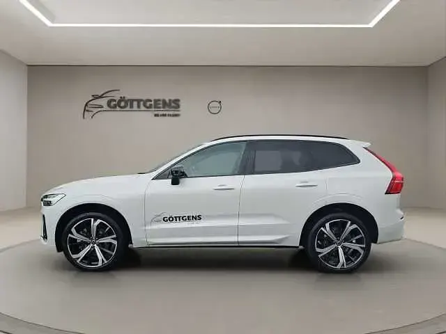 Gebraucht Volvo XC60 Plus 250 PS (183 kW) 2025 Weiß SUV