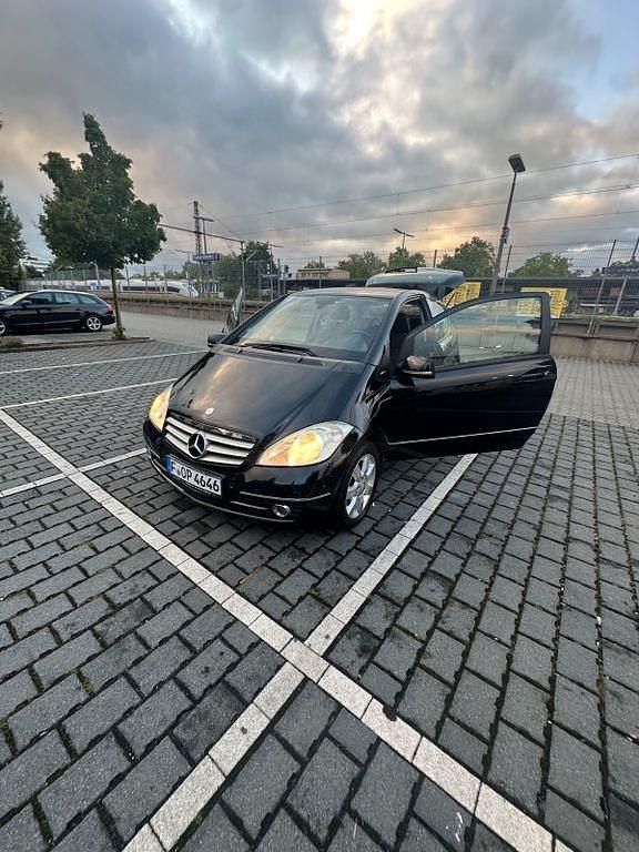 Gebraucht Mercedes A180 Avantgarde 109 PS (80 kW) 2009 Schwarz Kleinwagen