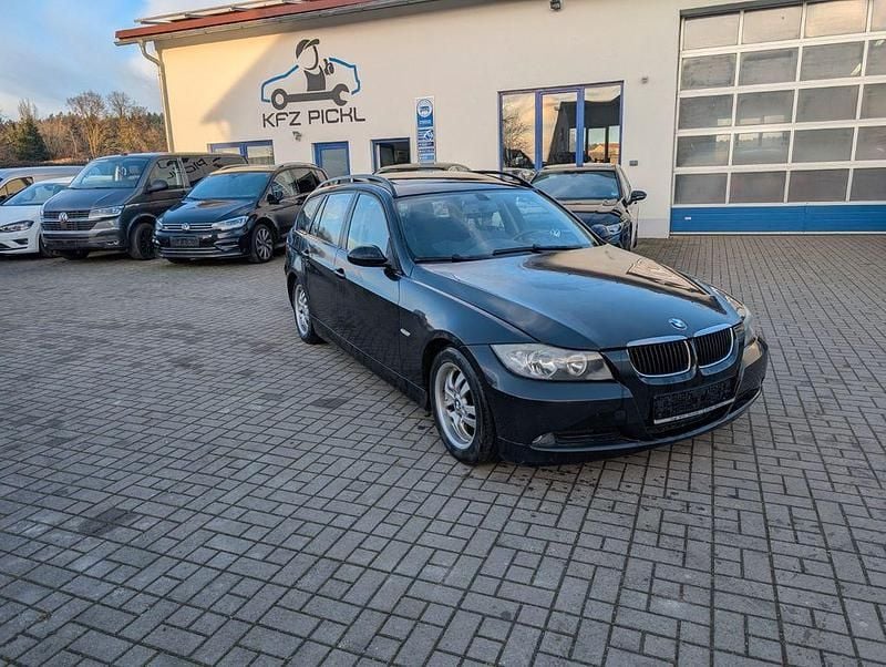 Gebraucht BMW 320 Advantage 163 PS (119 kW) 2006 Schwarz Kombi