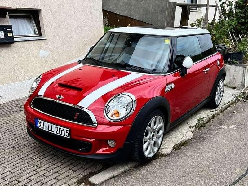 Second-hand Mini Cooper S 184 CP (135 kW) 2011 Roșu Hatchback