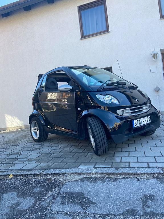 Gebraucht Smart ForTwo Cabrio Basis 61 PS (44 kW) 2004 Schwarz Cabrio