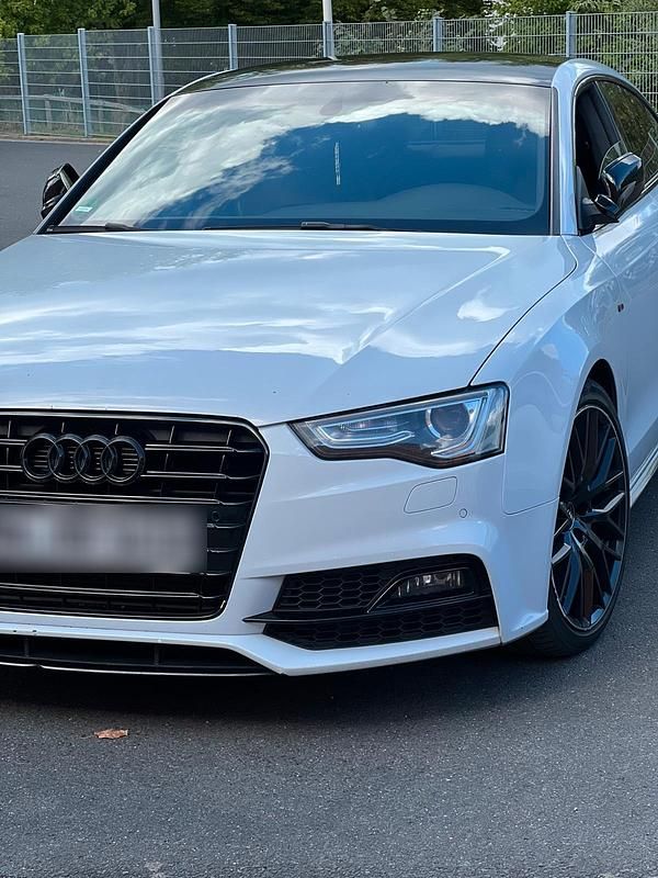 Grau Gebraucht 2016 Audi A5 Coupé | 16.000 € (Fairer Preis) - Bild 1/4