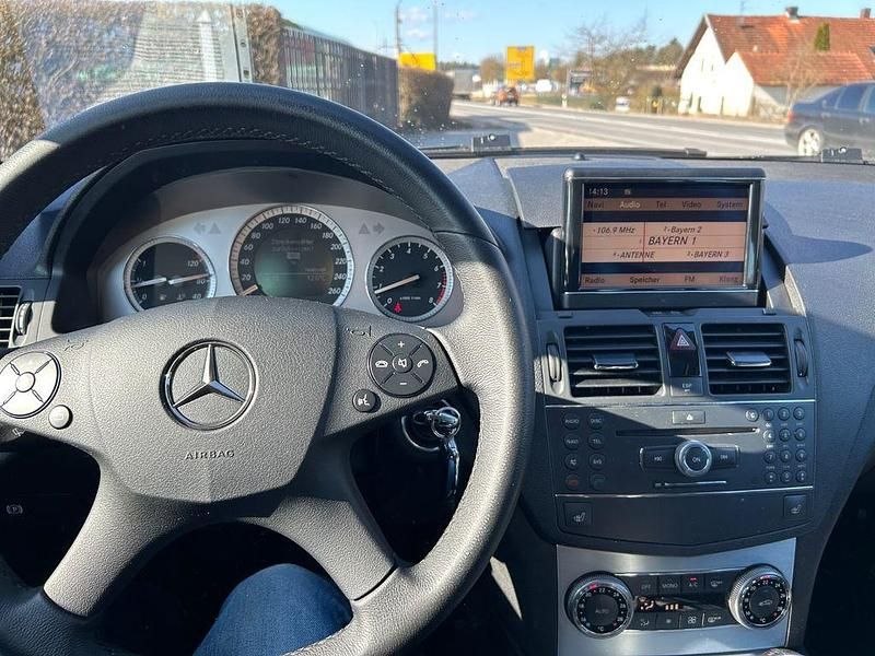Gebraucht Mercedes C200 184 PS (135 kW) 2008 Silber Limousine