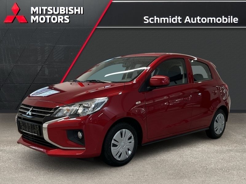 Amarena rot (rot) Gebraucht 2024 Mitsubishi Space Star Select Limousine | 12.980 € (Fairer Preis) - Bild 1/4