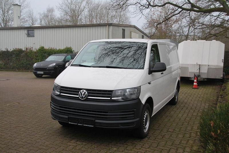 Weiß Gebraucht 2017 VW Transporter Van | 16.900 € - Bild 1/4
