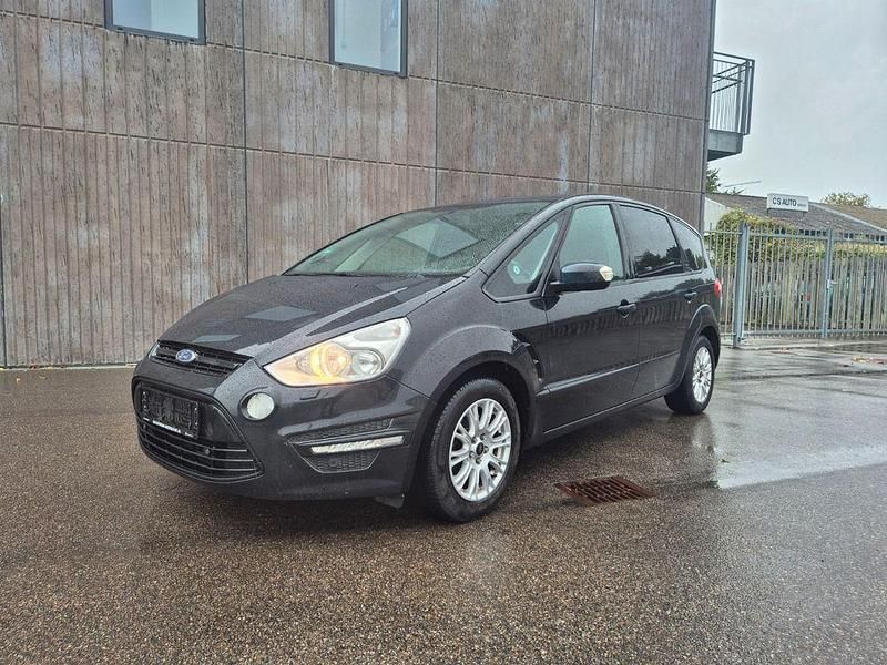 Schwarz Gebraucht 2013 Ford S-MAX Business Edition SUV | 2.850 € (Fairer Preis) - Bild 1/4