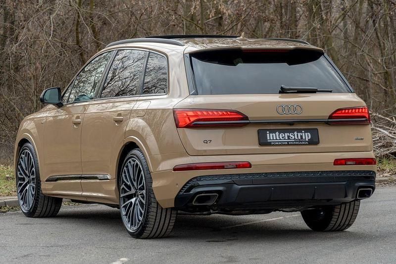 Gebraucht Audi Q7 S-Line 489 PS (359 kW) 2025 Gold SUV