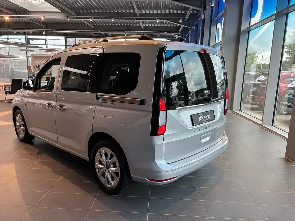 Neu Ford Tourneo Connect Titanium 122 PS (89 kW) 2026 Silber Van / Kleinbus