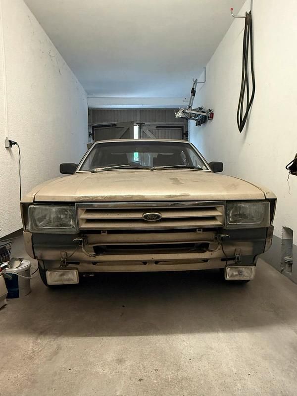 Gebraucht Ford Granada Ghia 135 PS (99 kW) 1985 Gold Limousine