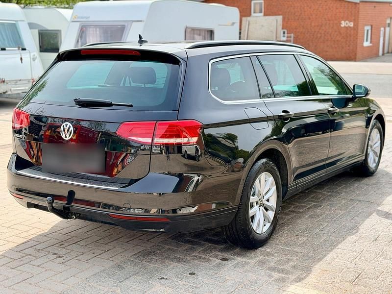 Second-hand VW Passat 150 CP (110 kW) 2017 Negru