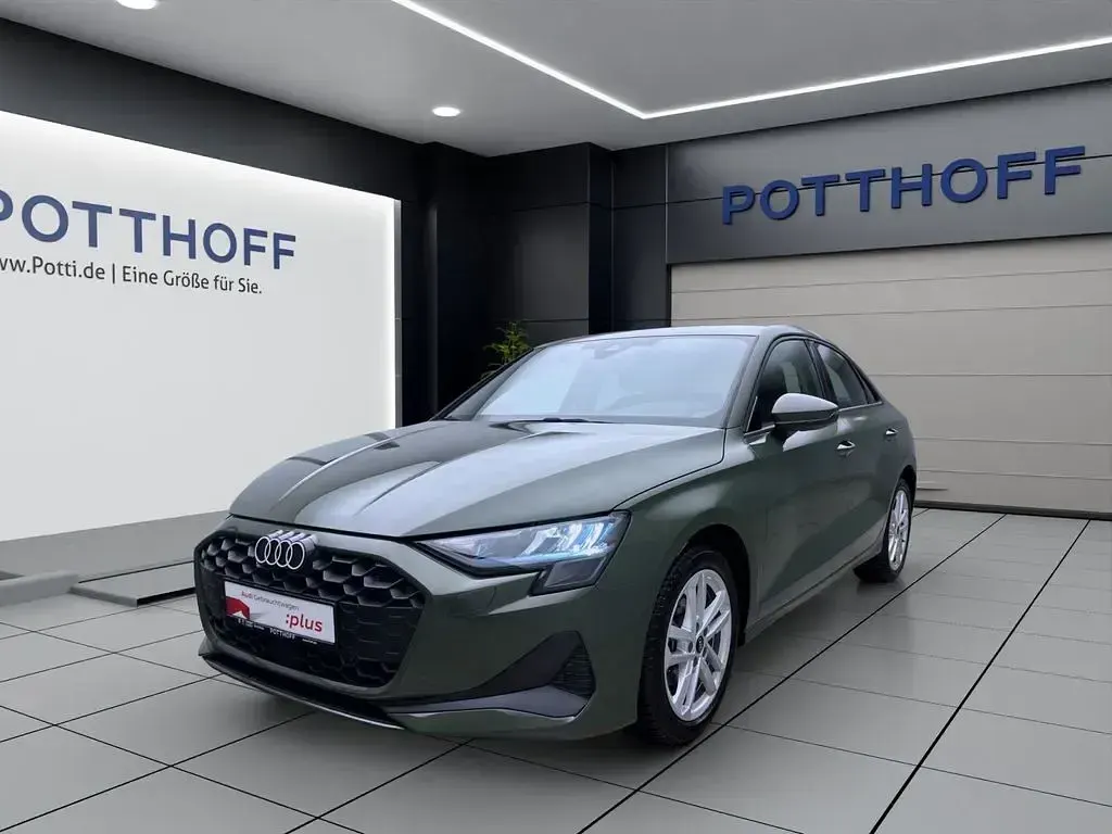 Używany Audi A3 Ambiente 116 KM (85 kW) 2025 Sedan/Limuzyna