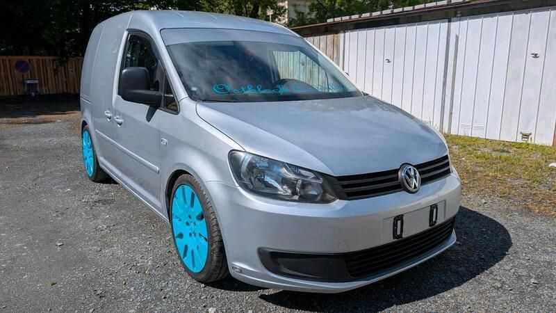 Silber Gebraucht 2012 VW Caddy Van / Kleinbus | 13.500 € - Bild 1/4