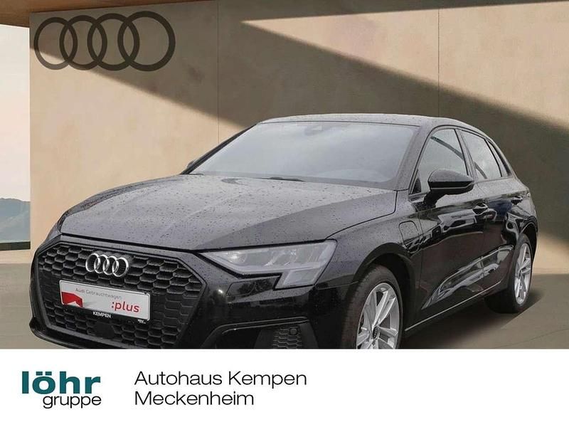 Brillantschwarz Gebraucht 2022 Audi A3 Sportback e-tron Limousine | 19.500 € (Superpreis) - Bild 1/4