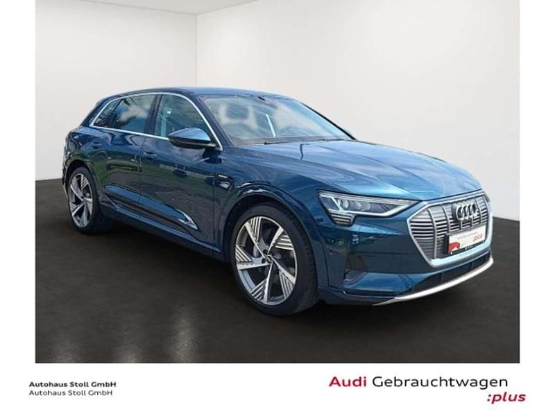 Blau Gebraucht 2022 Audi e-tron Advanced Plus SUV | 38.490 € (Fairer Preis) - Bild 1/4