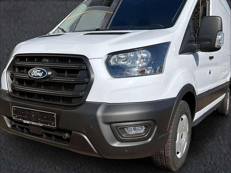 Używany Ford Transit Trend 165 KM (121 kW) 2025 Biały Hatchback