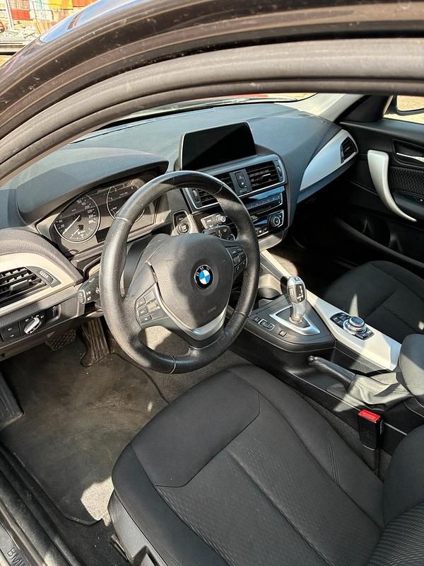 Gebraucht BMW 120 190 PS (139 kW) 2016 Grau Kleinwagen