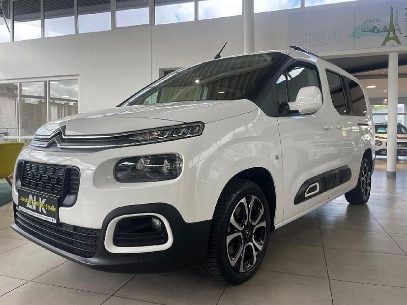 Weiß Gebraucht 2020 Citroën Berlingo Shine Van / Kleinbus | 20.490 € - Bild 1/4