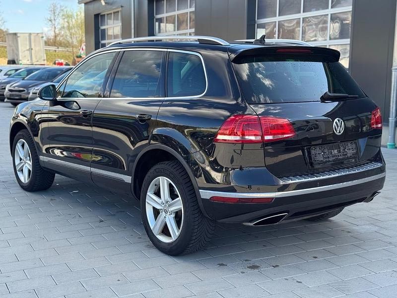 Gebraucht VW Touareg 262 PS (192 kW) 2016 Schwarz SUV