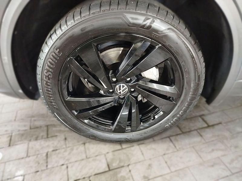 Gebraucht VW Touareg R-line 231 PS (169 kW) 2021 Siliziumgrau metallic SUV