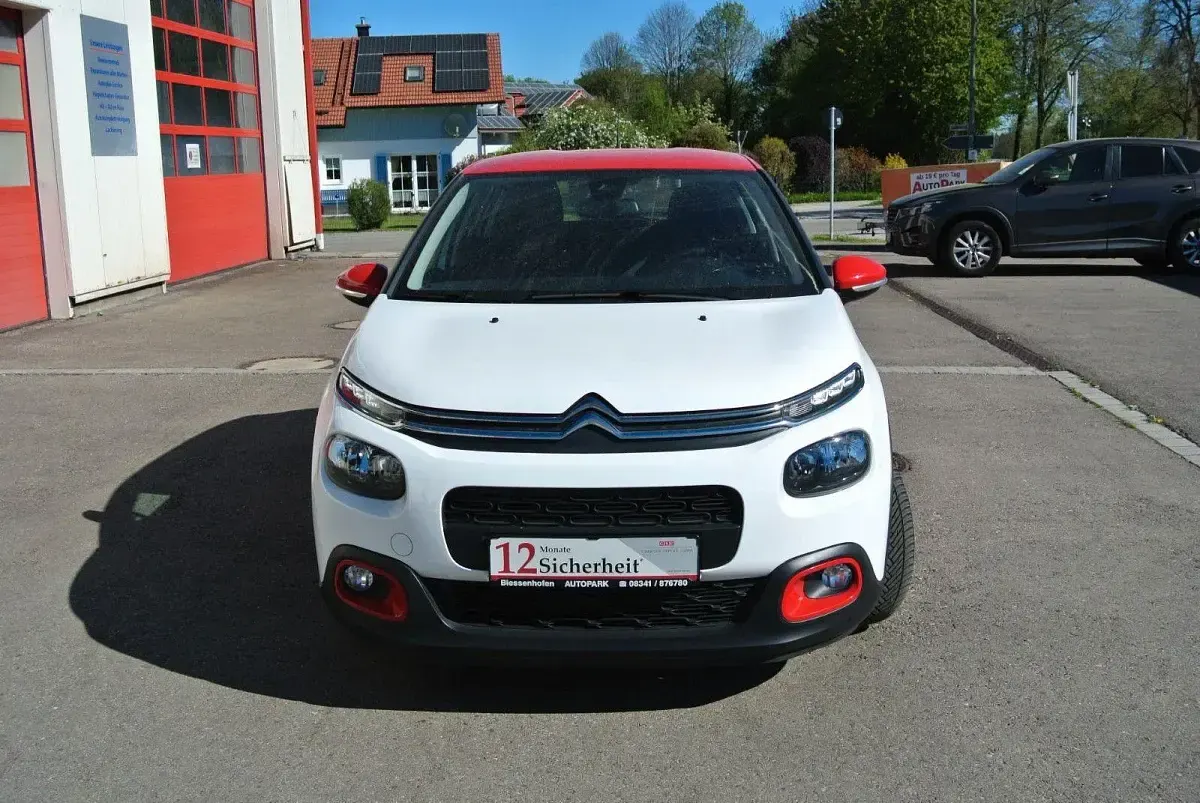 Gebraucht Citroën C3 Shine 82 PS (60 kW) 2019 Weiß Kleinwagen