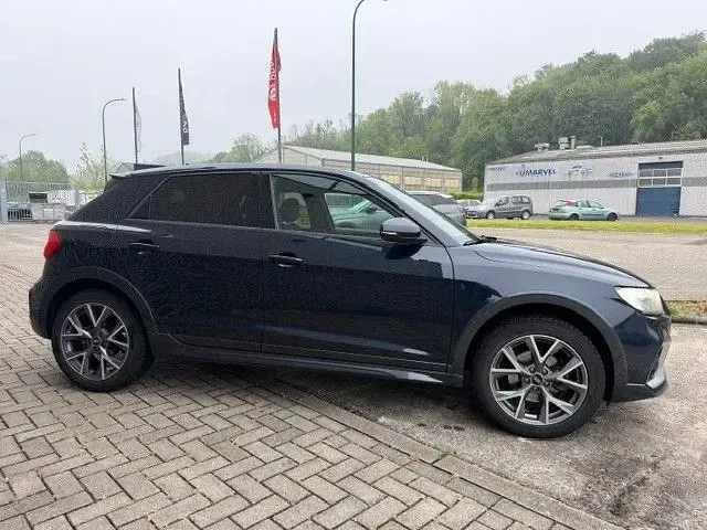 Second-hand Audi A1 Basis 110 CP (80 kW) 2023 Albastru SUV
