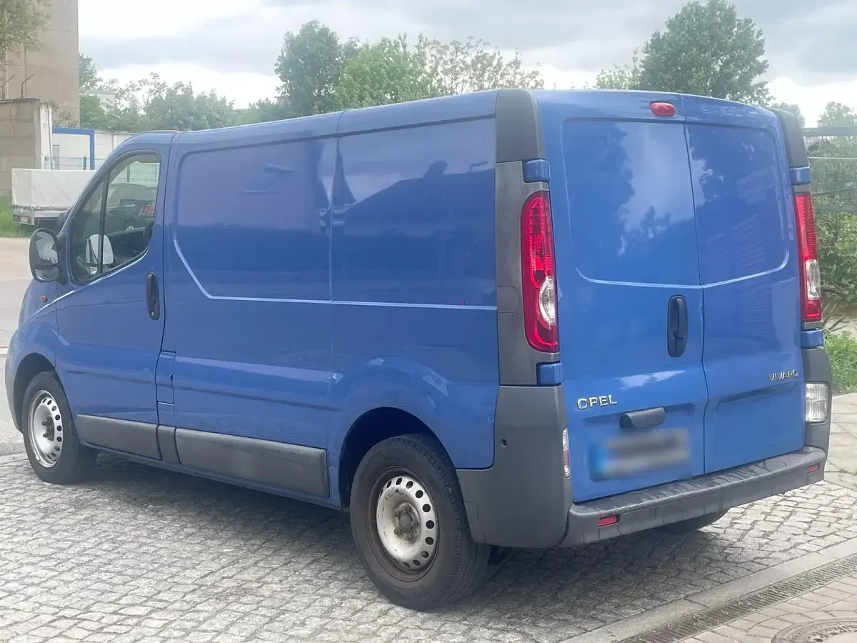 Gebraucht Opel Vivaro 90 PS (66 kW) 2010 Weiß Van / Kleinbus