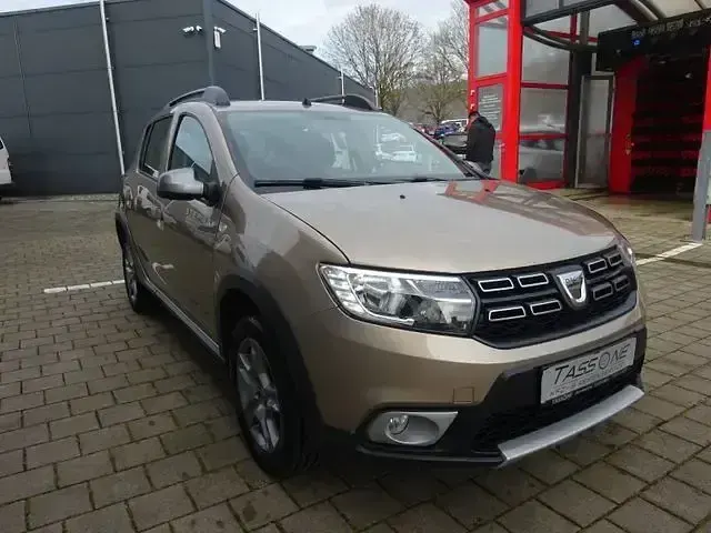 Gebraucht Dacia Sandero Prestige 101 PS (74 kW) 2020 Beige Kleinwagen