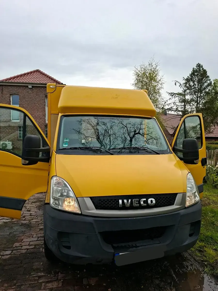 Gebraucht Iveco Daily 106 PS (77 kW) 2012 Van / Kleinbus