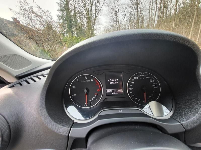 Gebraucht Audi A3 Ambiente 105 PS (77 kW) 2013 Grau Limousine