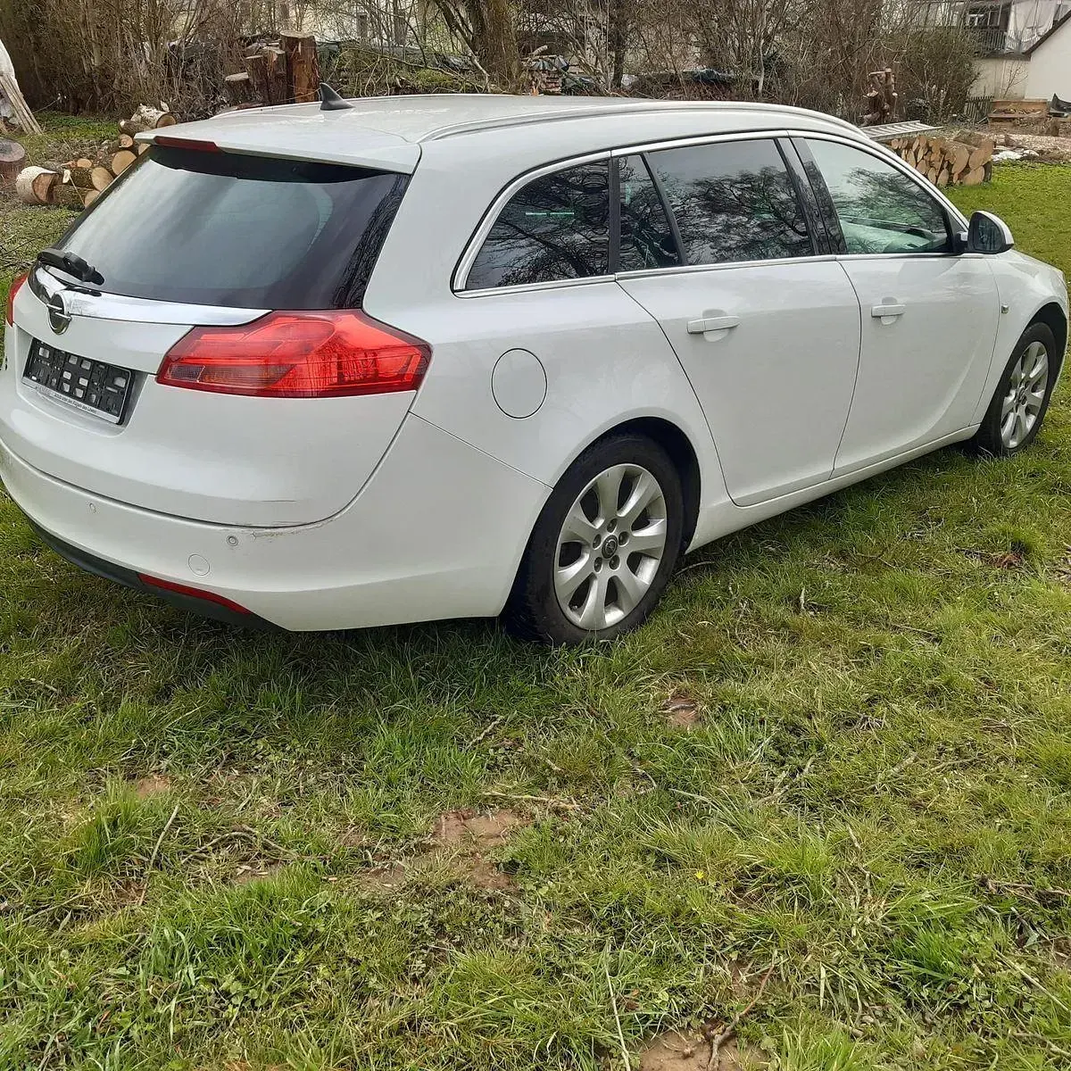 Gebraucht Opel Insignia 131 PS (96 kW) 2012 Weiß Kombi