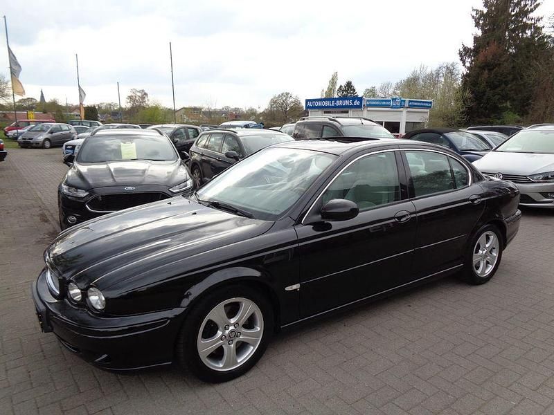 Używany Jaguar X-type Executive 196 KM (144 kW) 2003 Czarny Sedan/Limuzyna