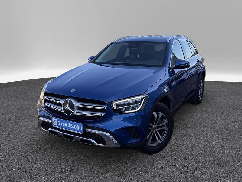 Gebraucht Mercedes GLC220 194 PS (142 kW) 2022 Blau metallic