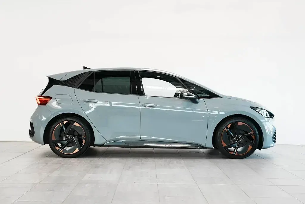 Gebraucht Cupra Born 150 kW (204 PS) 2022 Grau Kleinwagen