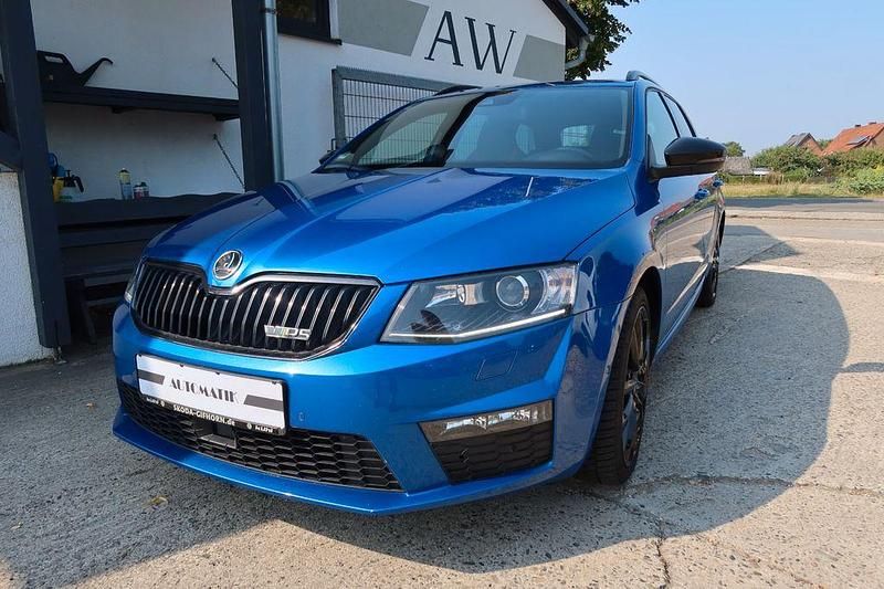 Blau Gebraucht 2015 Skoda Octavia RS Kombi | 11.490 € (Guter Preis) - Bild 1/4