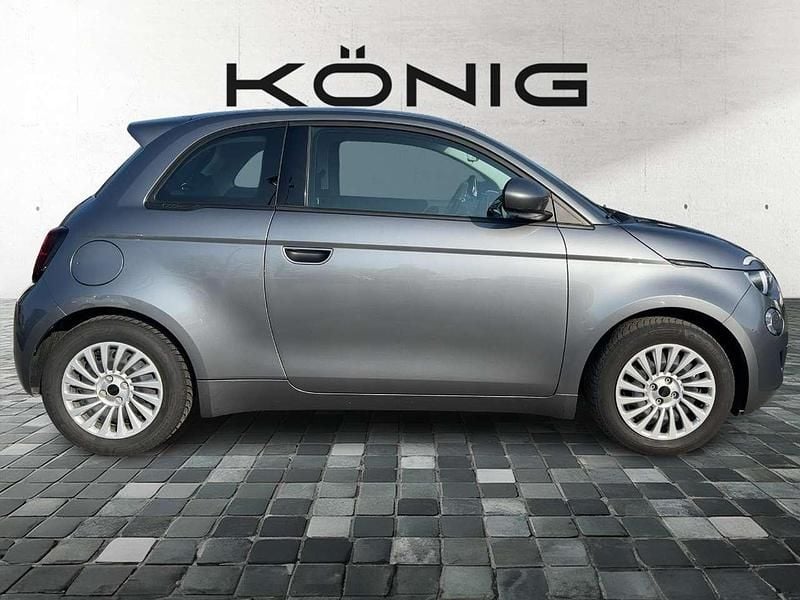 Gebraucht Fiat 500e 86 kW (118 PS) 2023 Mineral grau (6fx) Kleinwagen