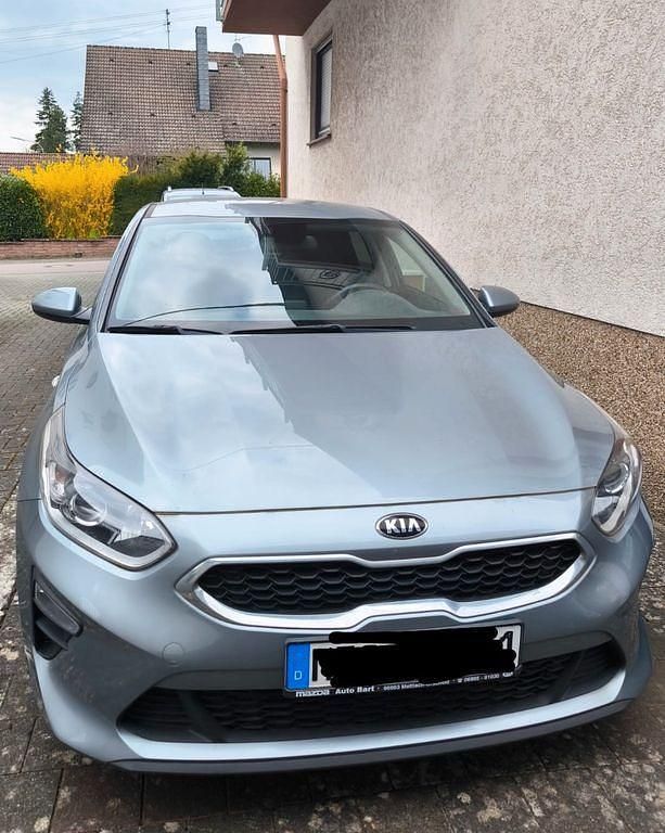 Gebraucht Kia Ceed Edition 7 99 PS (72 kW) 2019 Grau Kleinwagen