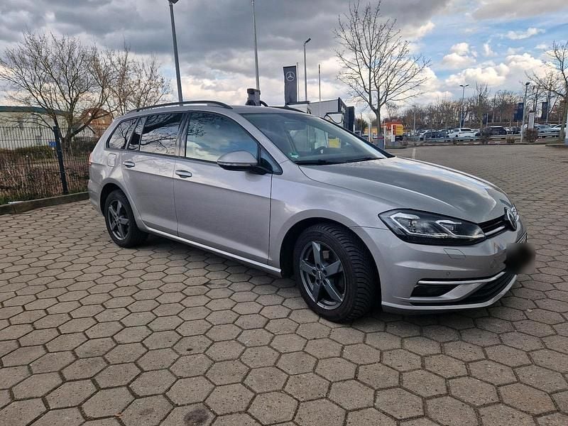 Gebraucht VW Golf VII 116 PS (85 kW) 2018 Grau Kombi